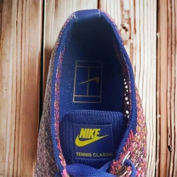 Nike Tennis Classic Ultra Flyknit Blue Pink Womens sz 8 Casual Shoes 833860-400 - Picture 5 of 5